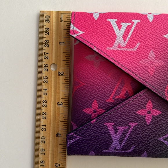 Louis Vuitton Spring in the City limited edition Kirigami medium pouch pochette - Picture 15 of 16